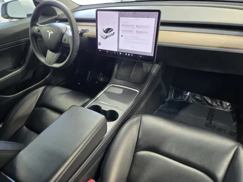 More photos of 2021 Tesla Model 3 Standard Range Plus at Premium Autos - Norco, CA