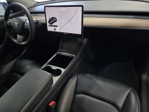 More photos of 2021 Tesla Model Y Long Range at Premium Autos - Norco, CA