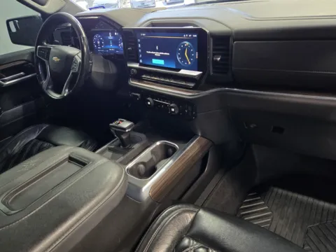More photos of 2022 Chevrolet Silverado 1500 LT at Premium Autos - Norco, CA