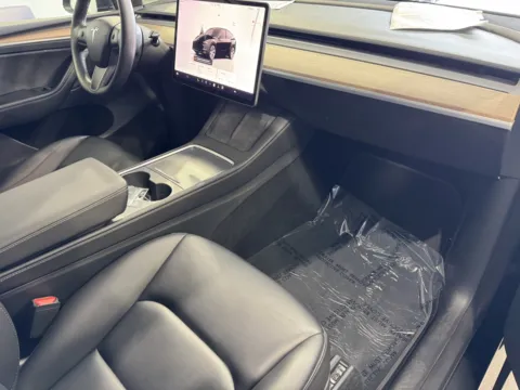 More photos of 2023 Tesla Model Y Long Range at Premium Autos - Norco, CA