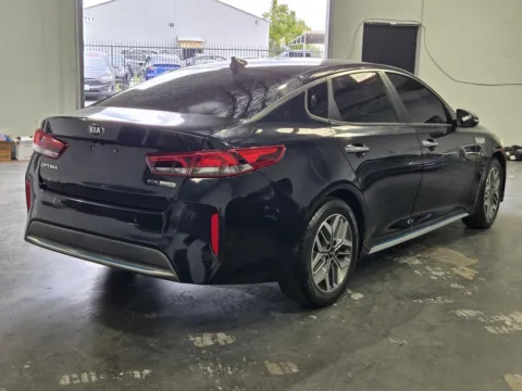 More photos of 2020 Kia Optima Hybrid EX at Premium Autos - Norco, CA