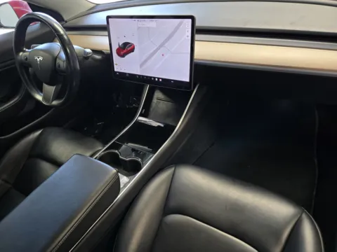 More photos of 2018 Tesla Model 3 at Premium Autos - Norco, CA