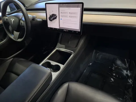 More photos of 2023 Tesla Model Y at Premium Autos - Norco, CA