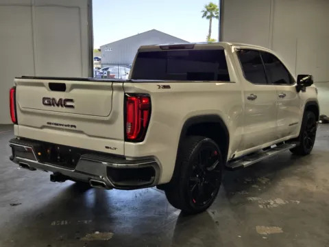 More photos of 2022 GMC Sierra 1500 Limited SLT at Premium Autos - Norco, CA