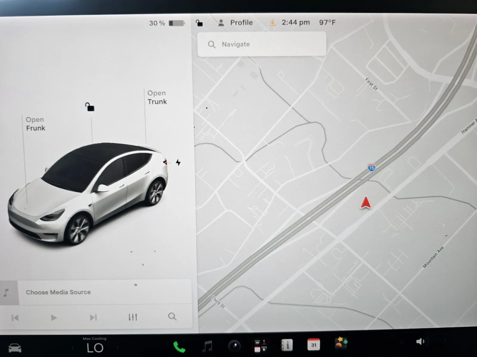 Tesla Model Y photo 16