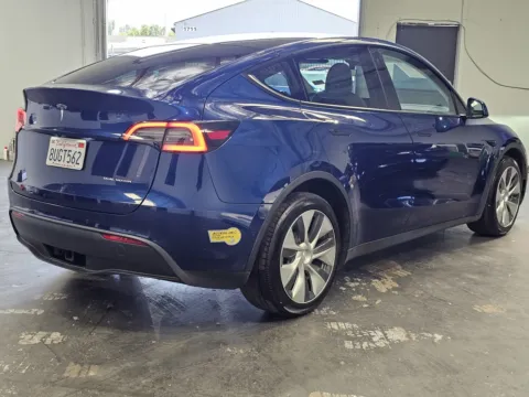 More photos of 2021 Tesla Model Y Long Range at Premium Autos - Norco, CA
