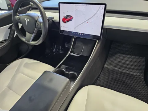More photos of 2020 Tesla Model Y Long Range at Premium Autos - Norco, CA