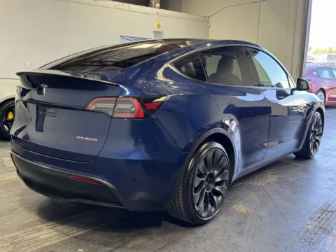 More photos of 2022 Tesla Model Y Performance at Premium Autos - Norco, CA