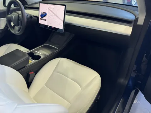 More photos of 2022 Tesla Model Y Performance at Premium Autos - Norco, CA
