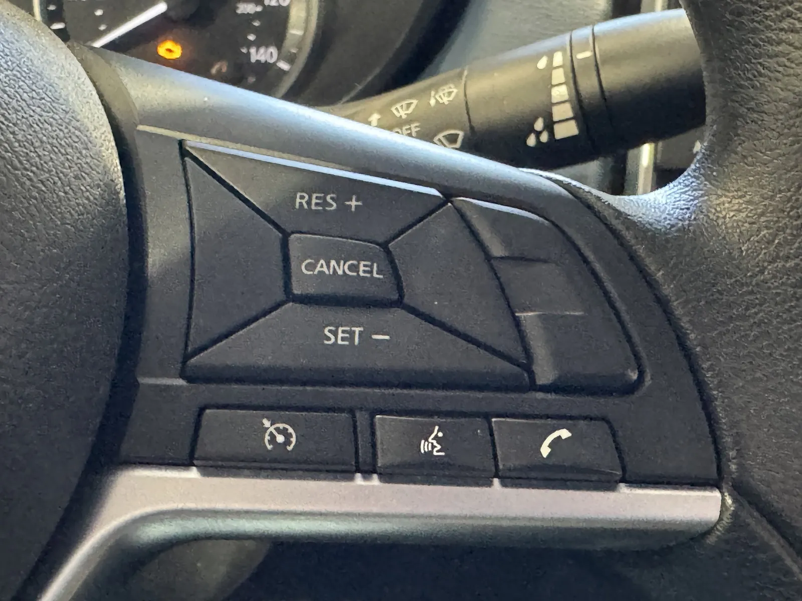 Nissan Versa photo 15