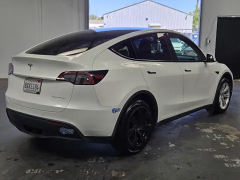 More photos of 2021 Tesla Model Y Long Range at Premium Autos - Norco, CA
