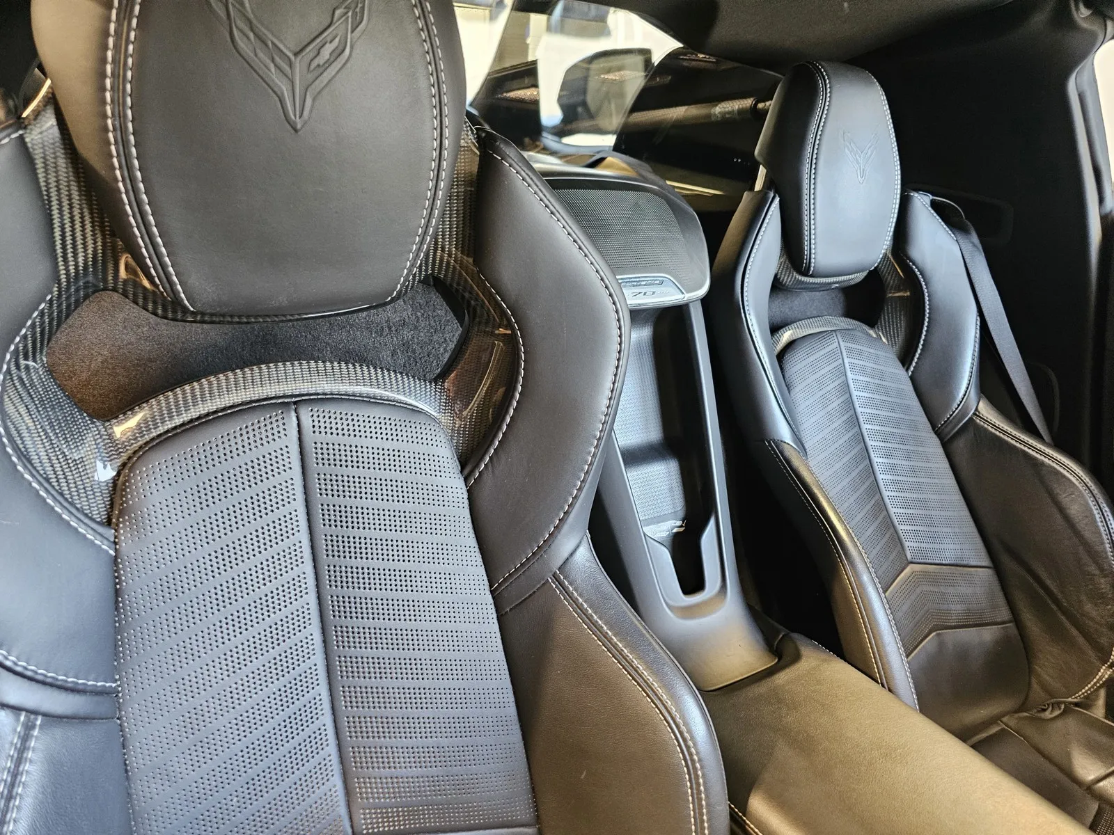 Chevrolet Corvette photo 8