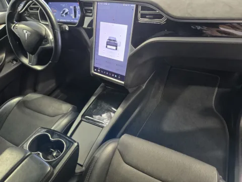 More photos of 2017 Tesla Model X at Premium Autos - Norco, CA