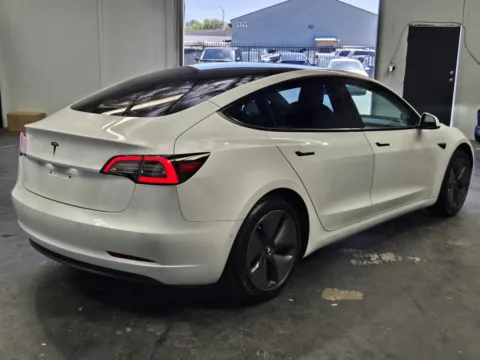 More photos of 2021 Tesla Model 3 Standard Range Plus at Premium Autos - Norco, CA