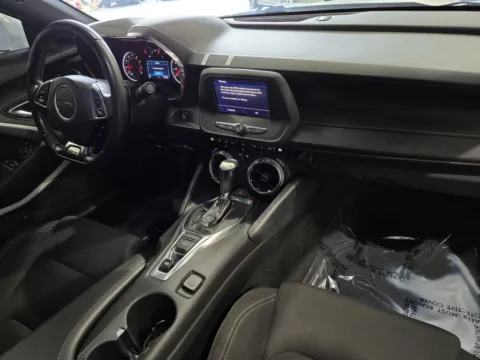More photos of 2020 Chevrolet Camaro lt at Premium Autos - Norco, CA