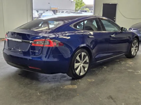 More photos of 2020 Tesla Model S LONG RANGE PLUS at Premium Autos - Norco, CA
