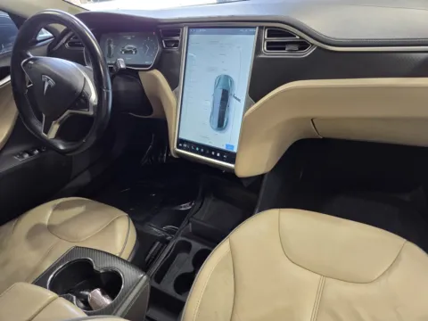 More photos of 2014 Tesla Model S at Premium Autos - Norco, CA