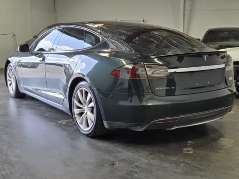 Photos of 2014 Tesla Model S for sale in Norco, CA at Premium Autos - Norco