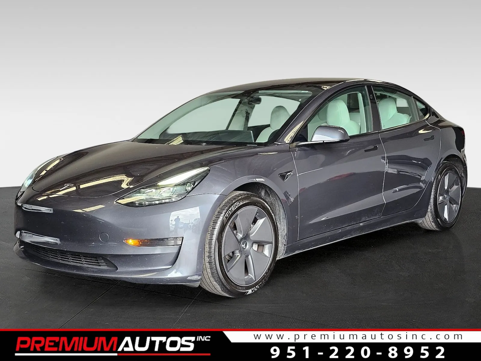 2023 Tesla Model 3 -'s photo