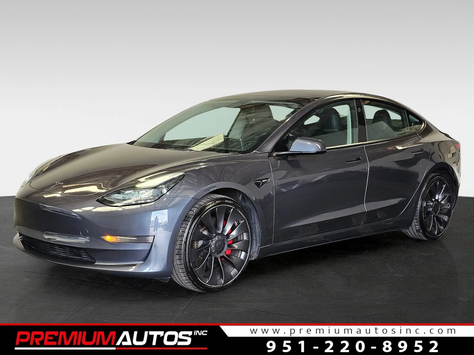 2023 Tesla Model 3 Performance's photo