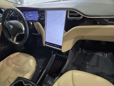 More photos of 2015 Tesla Model S 85 at Premium Autos - Norco, CA