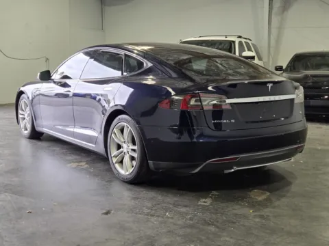 Photos of 2015 Tesla Model S 85 for sale in Norco, CA at Premium Autos - Norco