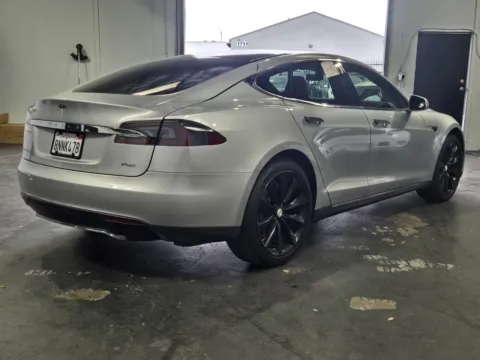 More photos of 2013 Tesla Model S Performance at Premium Autos - Norco, CA