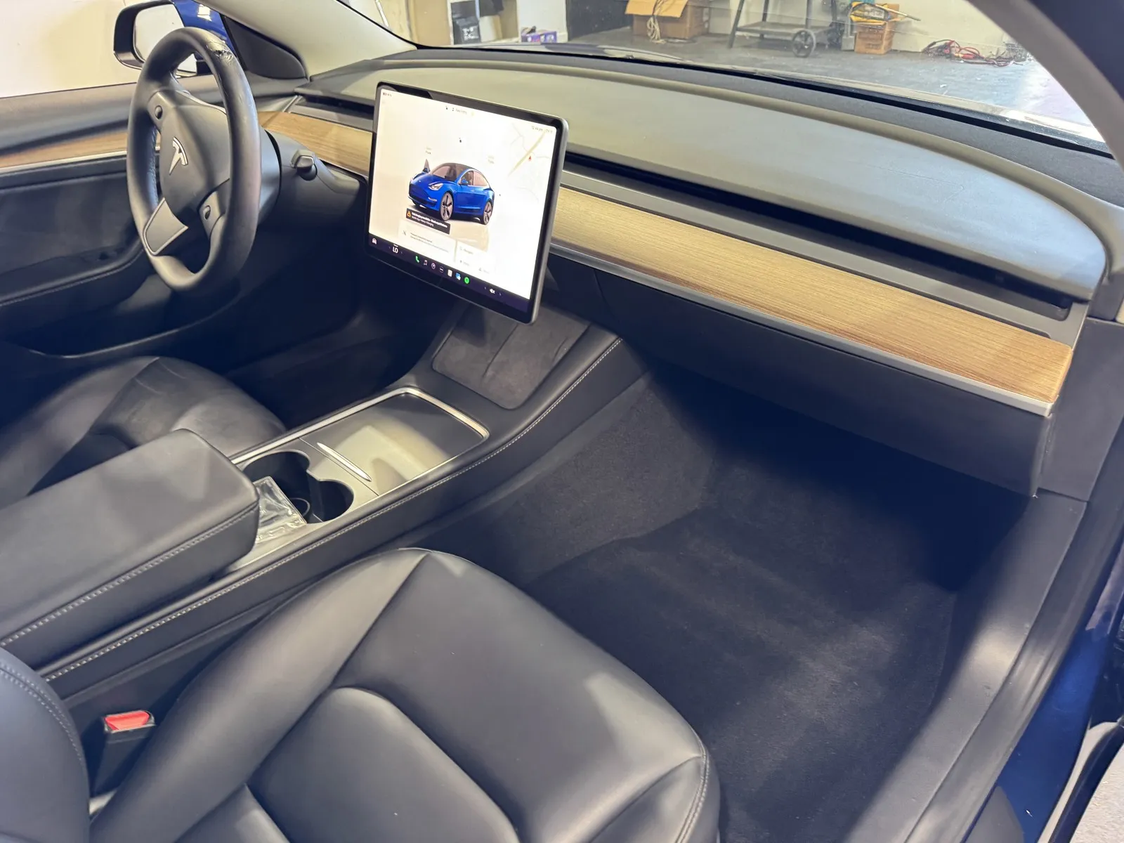 Tesla Model 3 photo 5