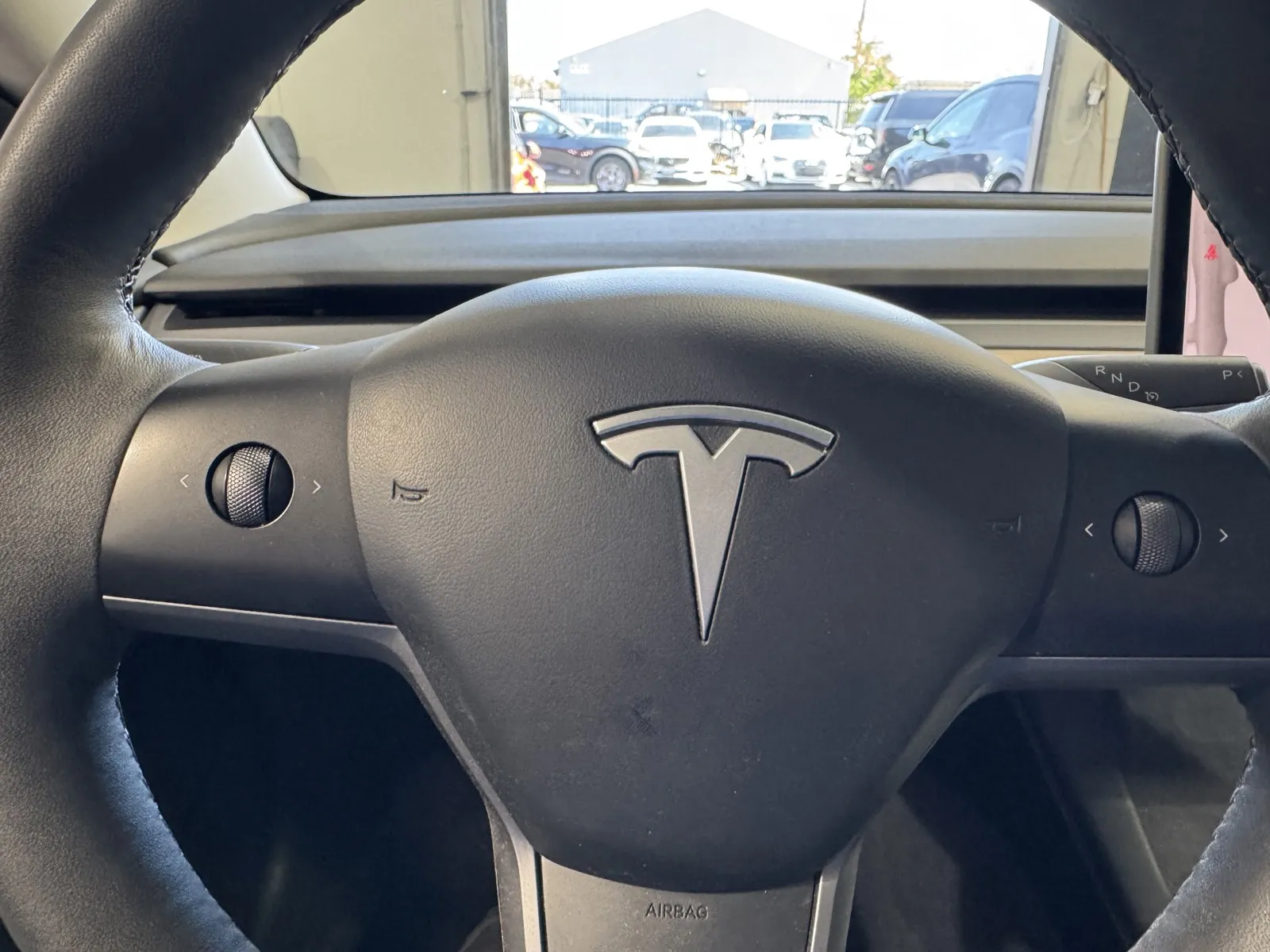 Tesla Model 3 photo 20