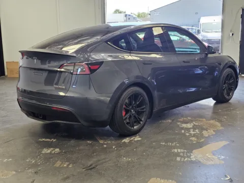 More photos of 2020 Tesla Model Y PERFORMANCE at Premium Autos - Norco, CA