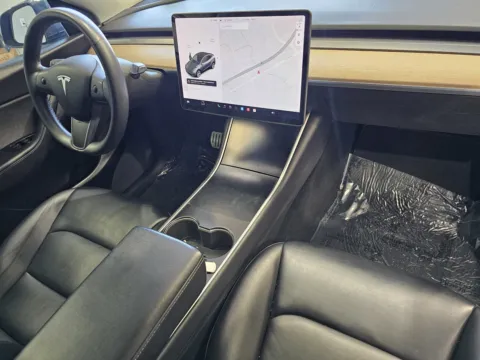 More photos of 2020 Tesla Model Y PERFORMANCE at Premium Autos - Norco, CA