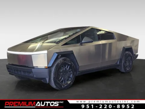 Silver 2024 Tesla Cybertruck Foundation Series for sale in Norco, CA