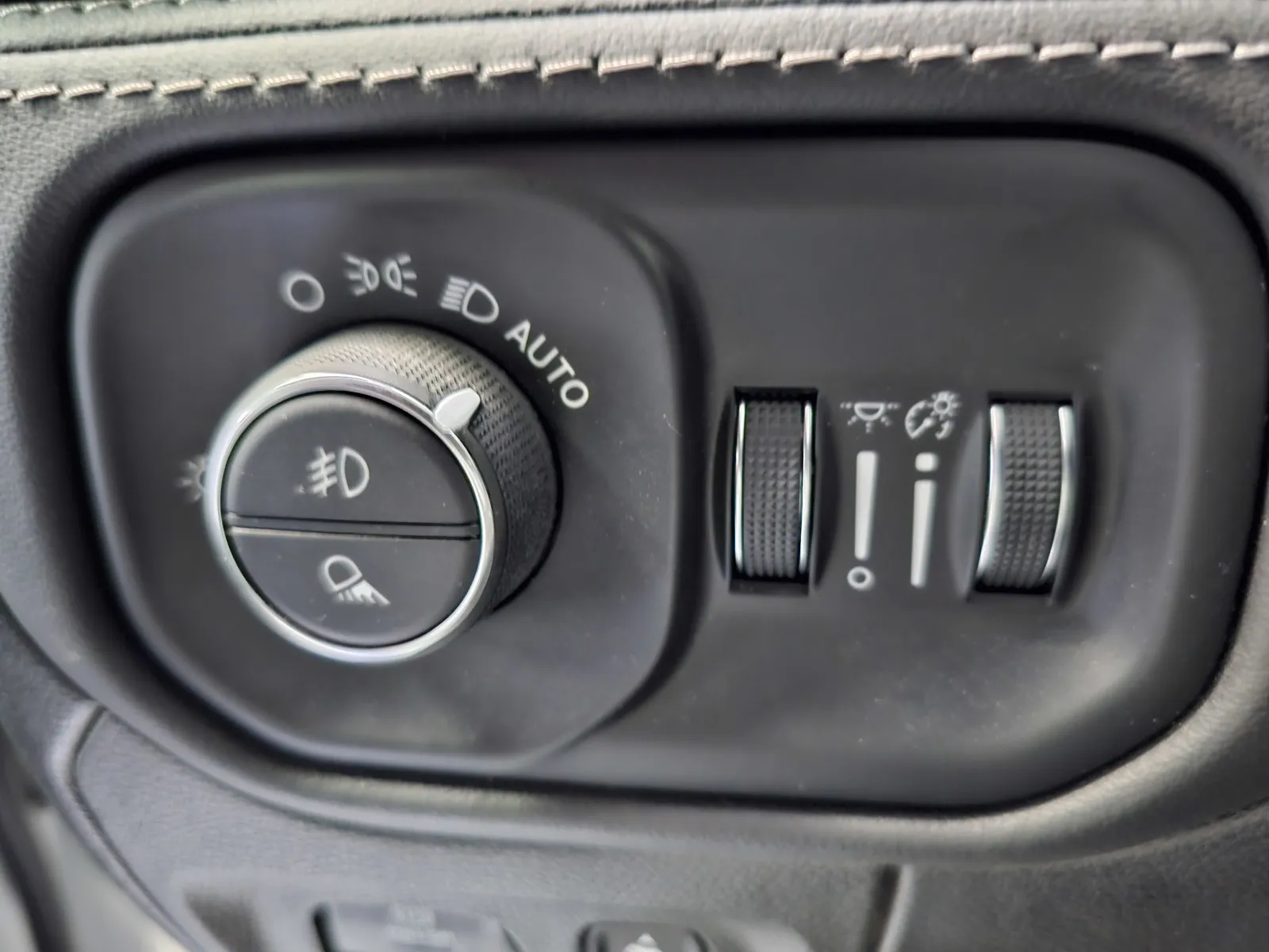 Ram 1500 photo 16
