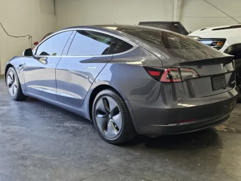 More photos of 2019 Tesla Model 3 LONG RANGE at Premium Autos - Norco, CA