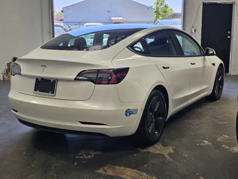 More photos of 2021 Tesla Model 3 Standard Range Plus at Premium Autos - Norco, CA