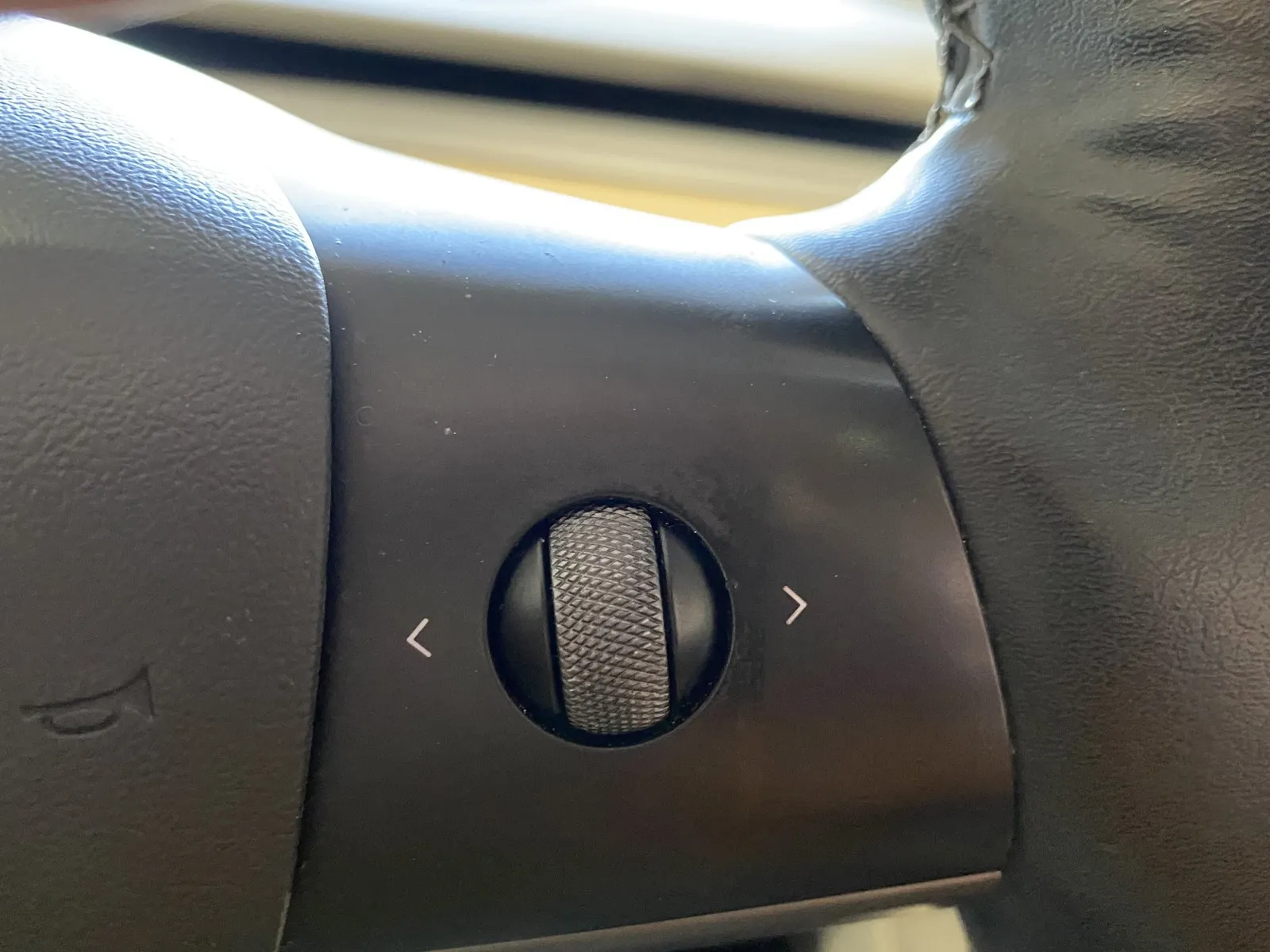 Tesla Model 3 photo 16