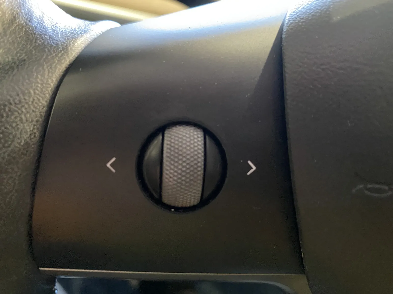 Tesla Model 3 photo 17