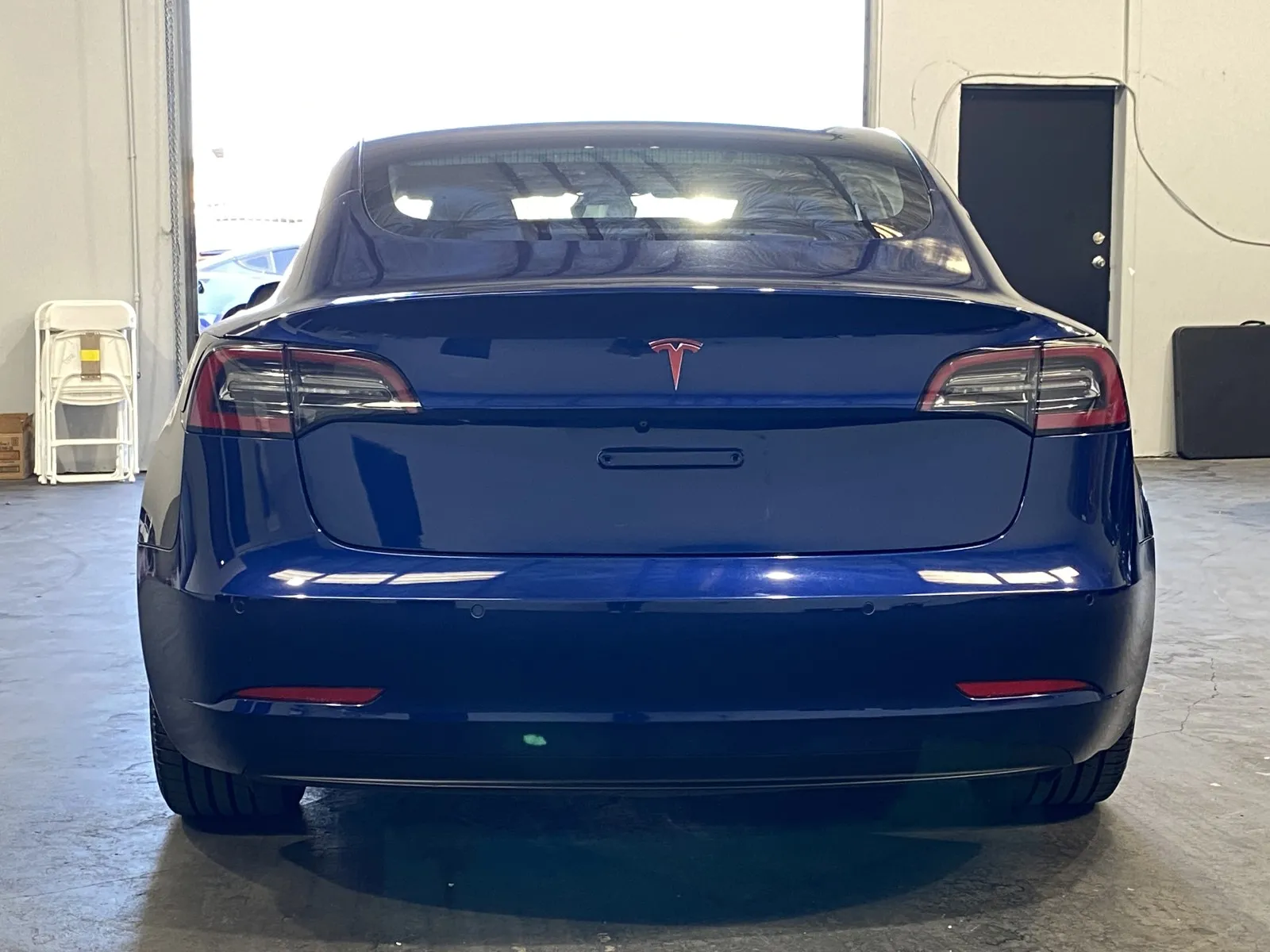 Tesla Model 3 photo 3