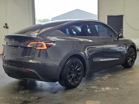 More photos of 2020 Tesla Model Y Long Range at Premium Autos - Norco, CA