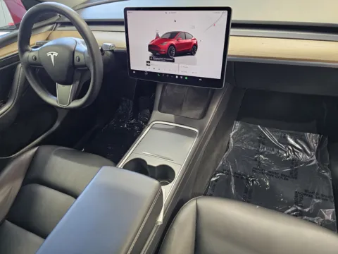 More photos of 2022 Tesla Model Y Long Range at Premium Autos - Norco, CA