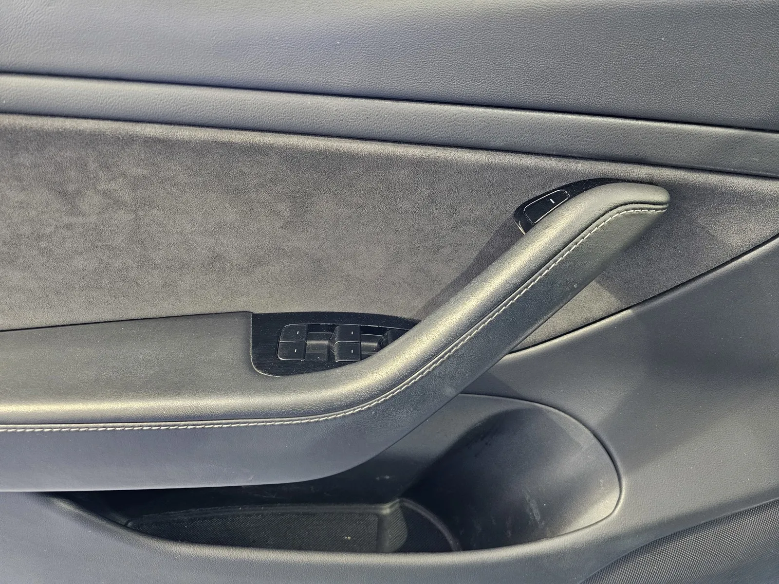 Tesla Model 3 photo 14