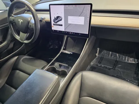 More photos of 2019 Tesla Model 3 STANDARD PLUS at Premium Autos - Norco, CA