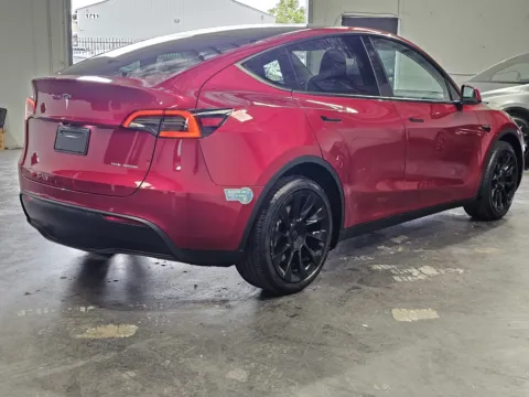 More photos of 2024 Tesla Model Y Long Range at Premium Autos - Norco, CA