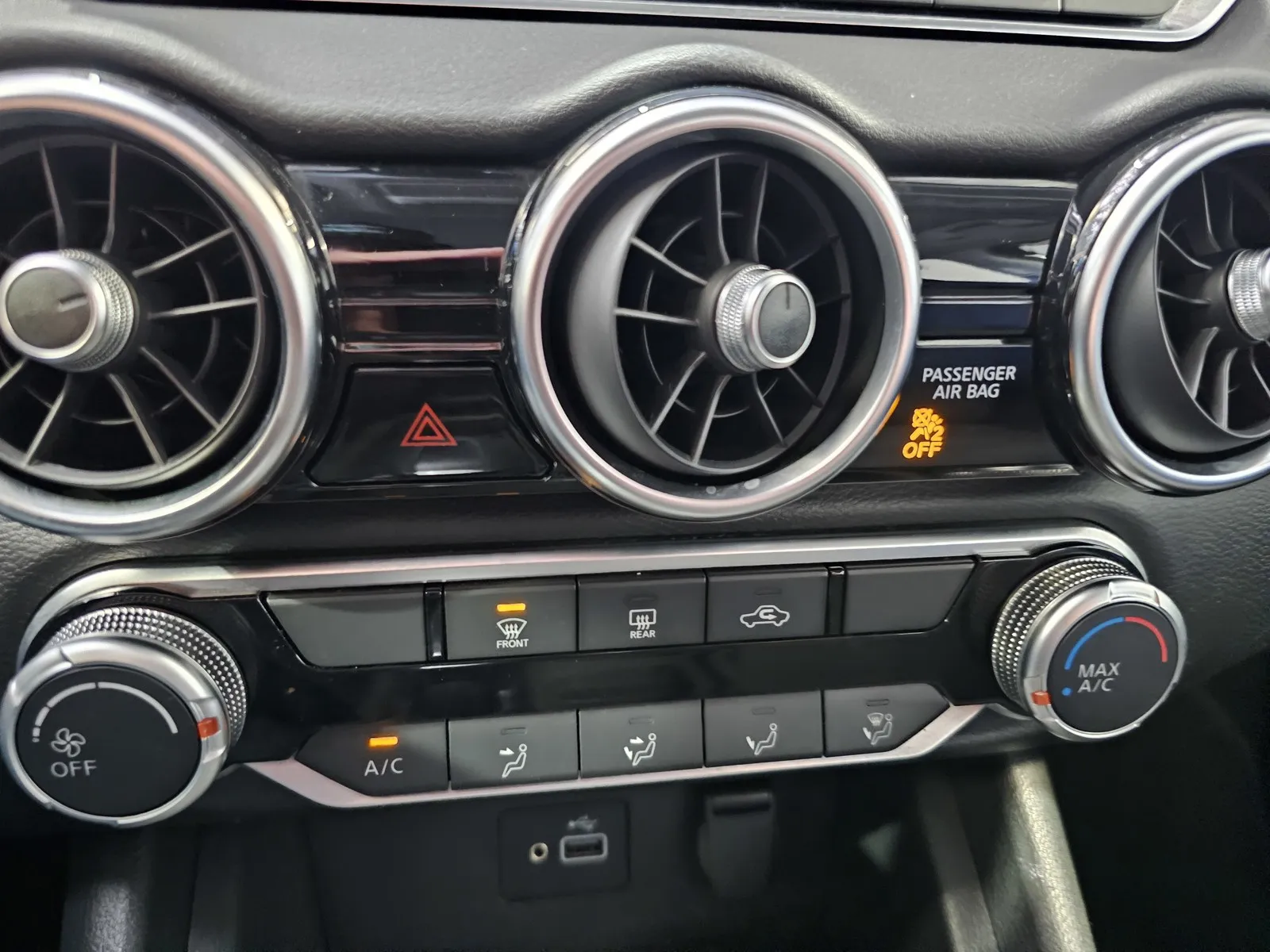 Nissan Sentra photo 17