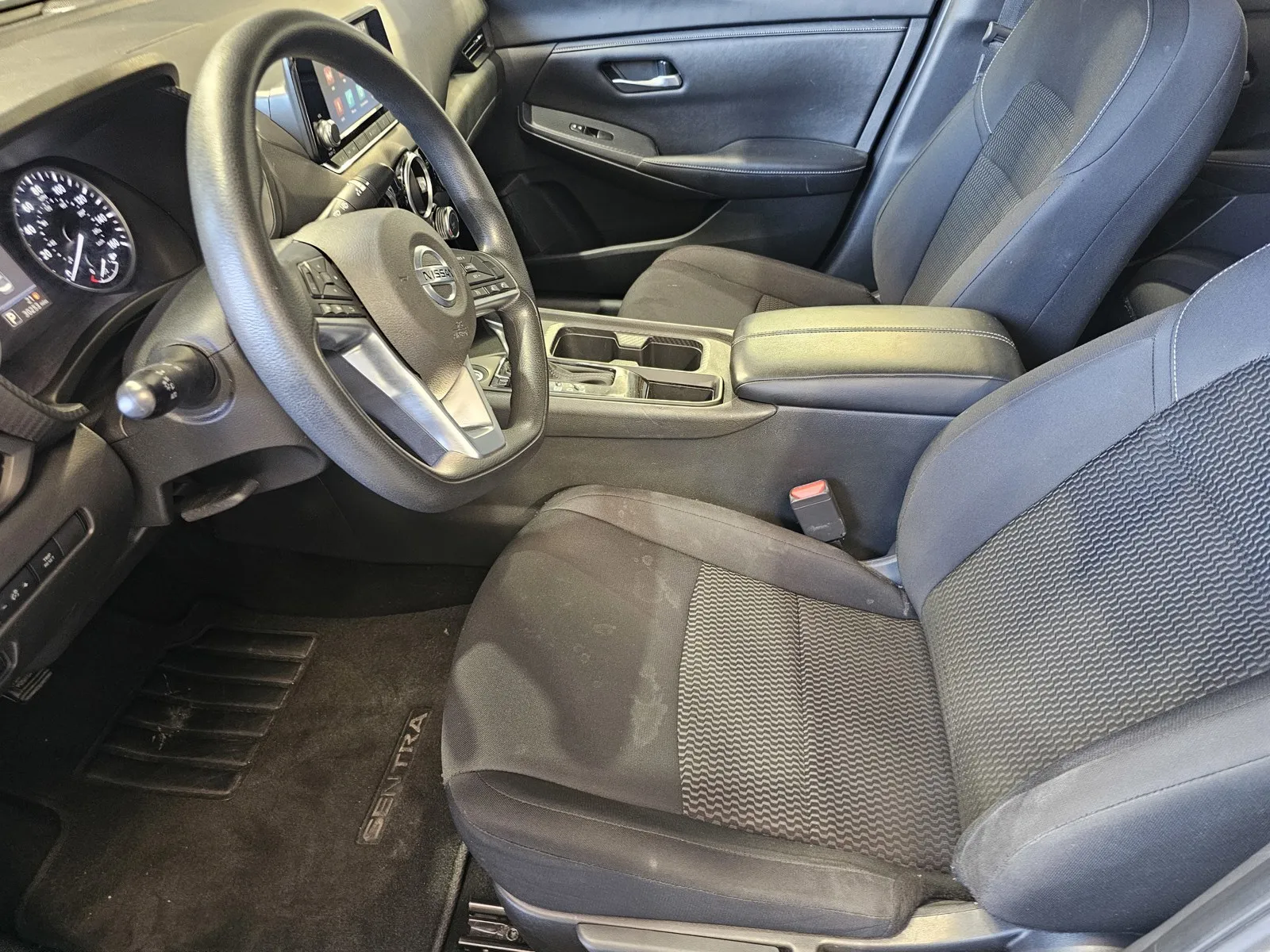 Nissan Sentra photo 13