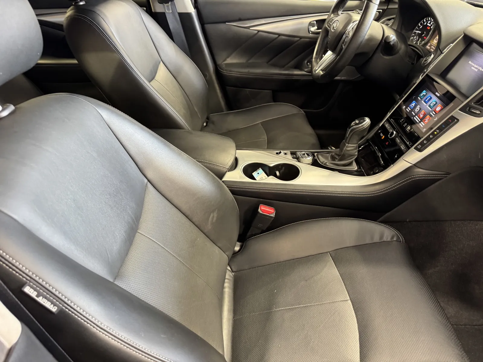 Infiniti Q50 photo 6