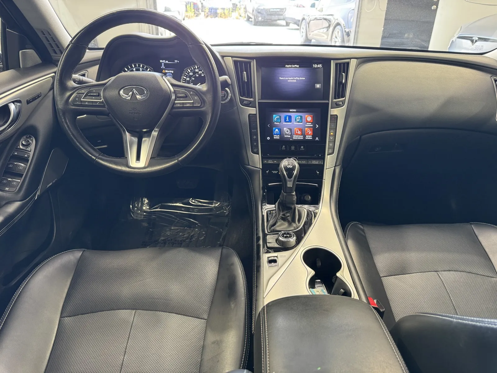 Infiniti Q50 photo 13