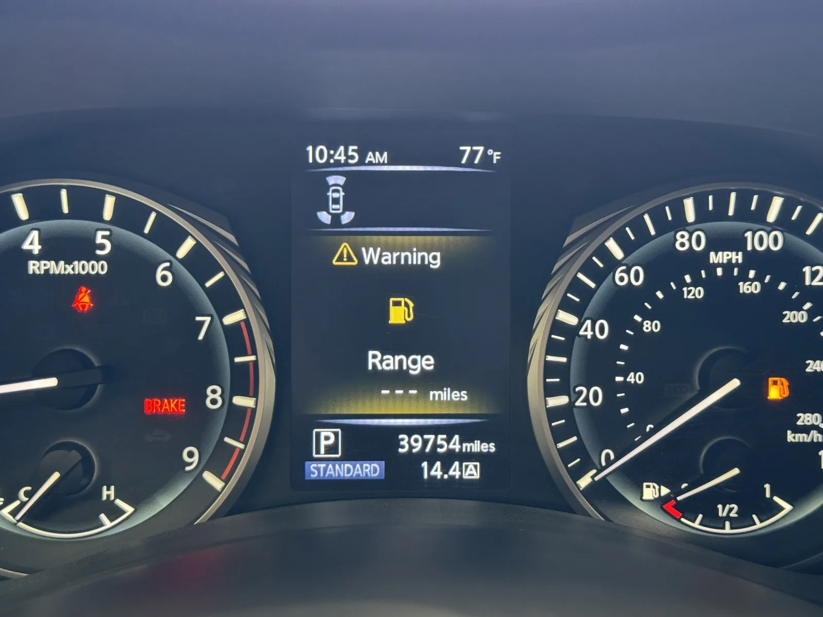 Infiniti Q50 photo 25