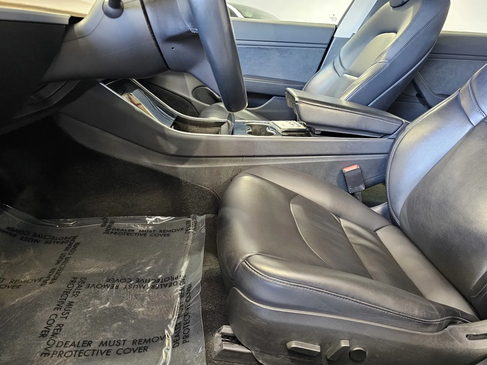 Tesla Model 3 photo 14
