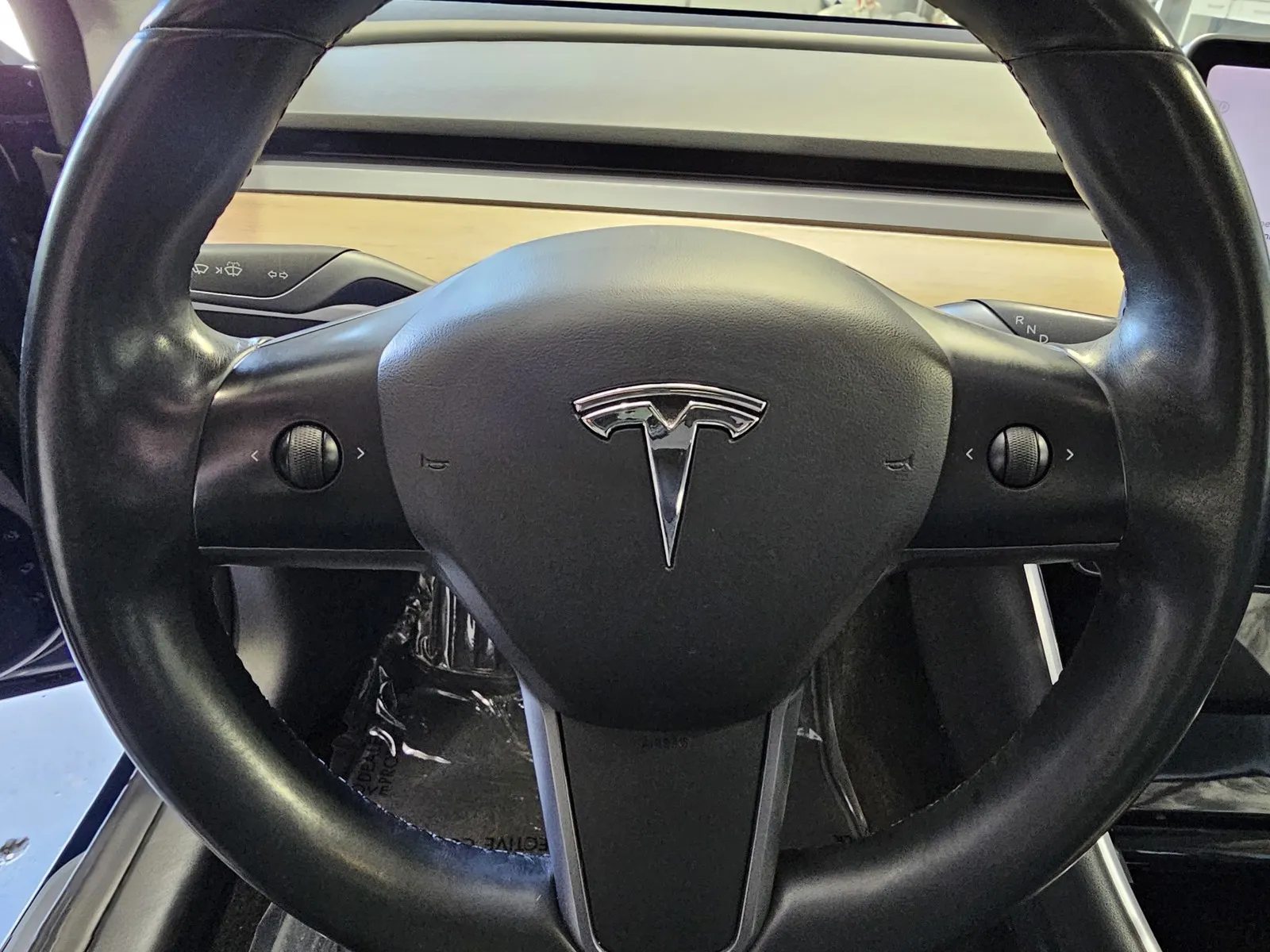 Tesla Model 3 photo 15